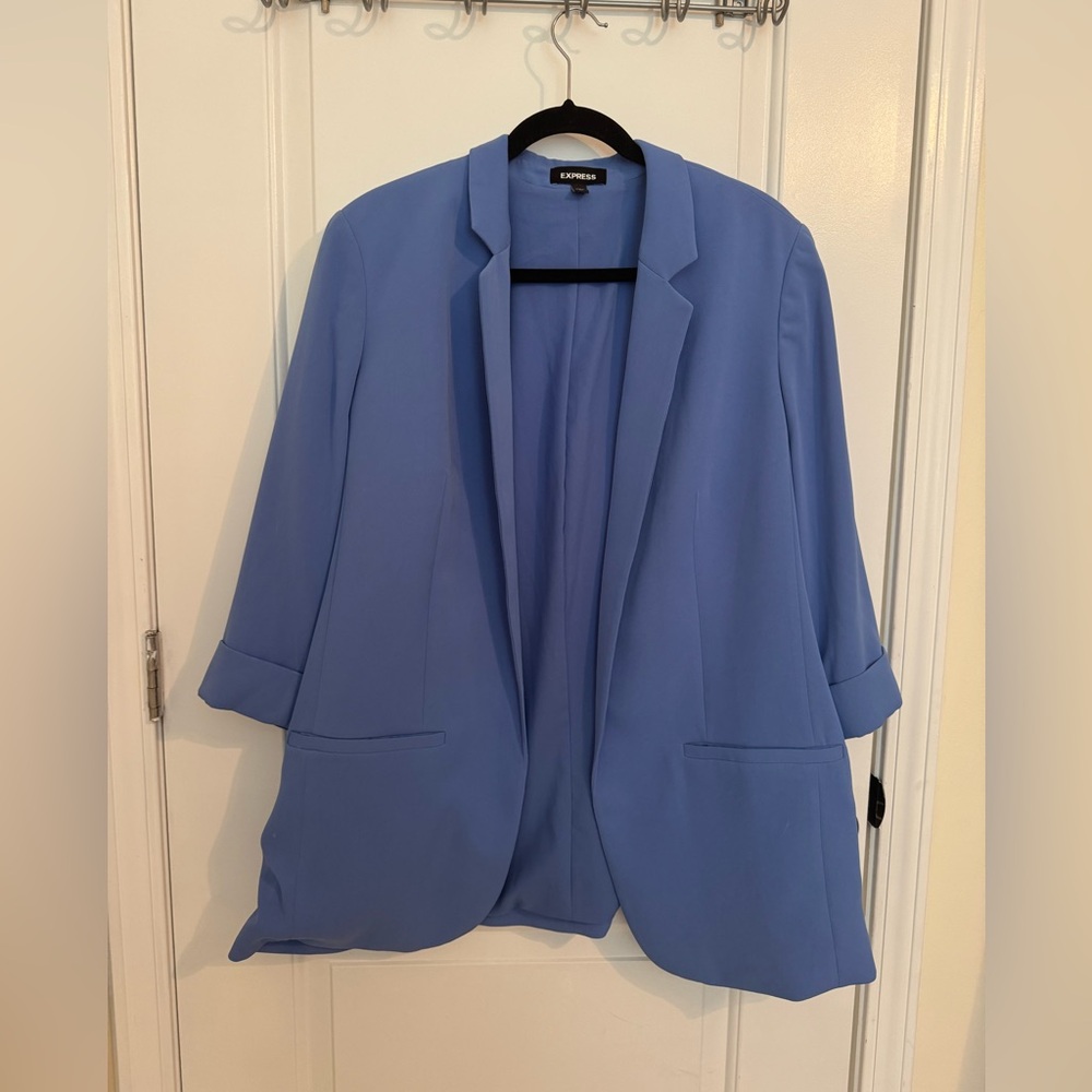 Oversized Purple Woman’s Blazer Size XL
Worn once
3/4 sleeve